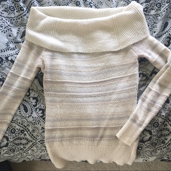 Sweaters - Beautiful Off the Shoulder Sweater - S